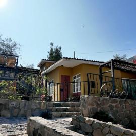 Country house two hour to Lima, hotel u gradu Cocachacra