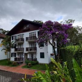 duplex aconchegante com varanda em condominio