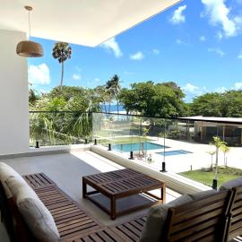 Beachfront Paradise - Huge Pool, Ocean View & Surf