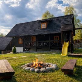 Traditional deer Cabin with Sauna - Chata Srňacie