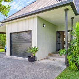 5 Minutes Walk to Matakana Village, hotel in Matakana