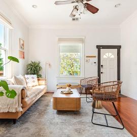 A chic historic home near restaurants and hiking