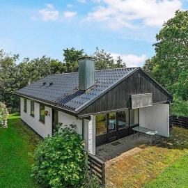6 person holiday home in Ans By、Roeのホテル
