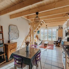 Modern holiday home in Lanildut, hotel a Lanildut