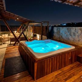 Oasis no Maramar com Jacuzzi e a 300 metros da praia, hotel in Luis Correia