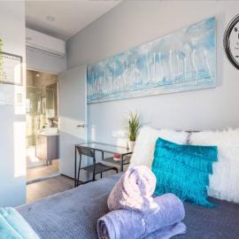 Elegant Double Ensuite Room - AC - 1Min to Central - Closely Located to Almost Sydney Must Seen Spots