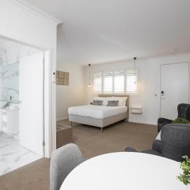 Newington Apartments - Apt 4 Accessible Queen, hotel in Alfredton