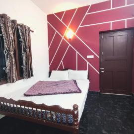 Swarna tourist home, ξενοδοχείο σε Munnar