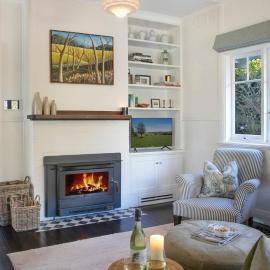 Werona Cottage - enchanting home, hotell sihtkohas Burrawang