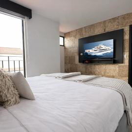 Casa con jacuzzi en La Aurora, Guayaquil, 3 habitaciones, ideal para familias, con sala, comedor y cocina equipada, hotel v destinácii Amalia