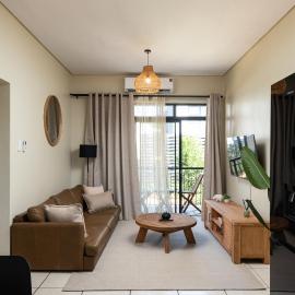 Tranquil in Ballito, entire apartment, Pool, Fast WiFi, AC