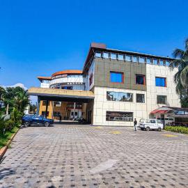 Hotel White City, hotel em North Paravur