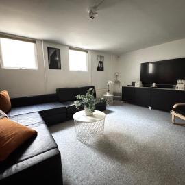 Spacious basement apartment in Hellerup, sleeps 4