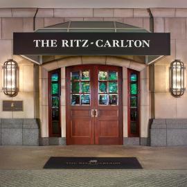 The Ritz-Carlton Osaka, hotel v Osace