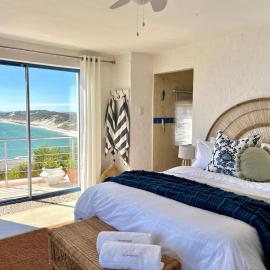 Endless blue ocean view escape, hotel in Langebaan