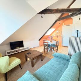 Le Nid Dolois, hotel in Dol-de-Bretagne