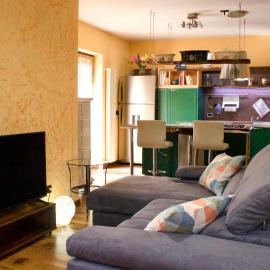 Tra le Alpi - Holiday House, hotel in Tresivio