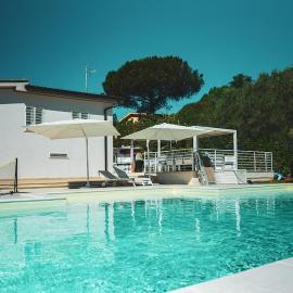Casa Tata - Pool&Relax, hotel em Ardea