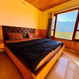 Misfits Hostel and Cafe, ξενοδοχείο σε Shoja