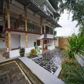 Kahyuna Hotel Bromo, отель в городе Sukapura