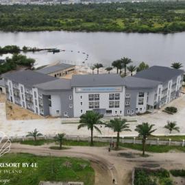 Pearl Paradise Resort by 4E، فندق في Finima