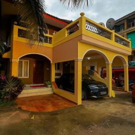 Spacious 2BHK Villa In Candolim, hotel i Candolim