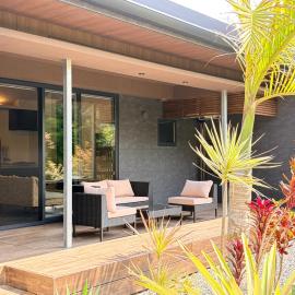 奄美 Palm Tree Terrace, hotel in Ōkachi