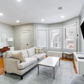 Gorgeous 2 bedroom Apartment, Close to NYC, w free parking