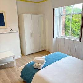 13 Frankfield Terrace, Summerhill South, Cork, T12 PY79, hotel in Cork