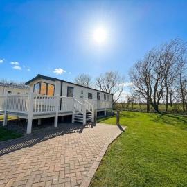 Prime lakeside caravan at Haven Golden Sands