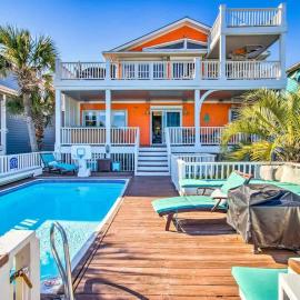 Perma Grin Ocean front, private pool and hot tub