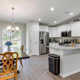 Dunnellon Escape w/ Yard: 8 Mi to Rainbow River, Hotel in Dunnellon