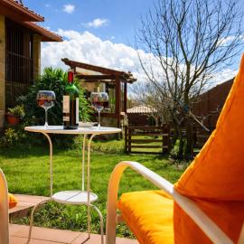 Tranquila casita de invitados en Vigo con chimenea