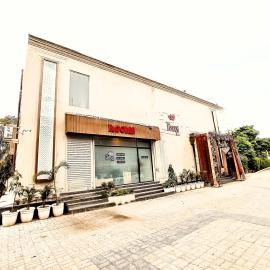 HOTEL THE LOTUS INN - Modern Rooms & Banquet By Organica Group, hotell i Ludhiana