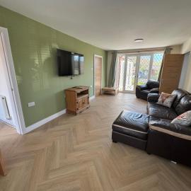 2 Bedroom Bungalow by the Arches