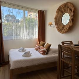 Studio avec accès plage et mer, hotel in Dinard