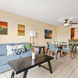 Maui Getaway | Walk to Beach, Pool & Hot Tub, hotell sihtkohas Kihei