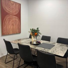 Urban Pause - Donnybrook โรงแรมในDonnybrook