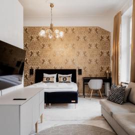 Renovated Luxury Suite - Premier City Centre Hub