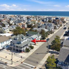 Seaside Park Spacious 6 Bedroom 3 baths Ocean Block House 8 Beach Badges 4 Car private parking
