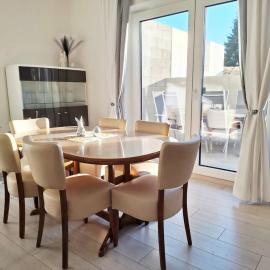 Gemütliche Wohnung mit Terrasse nahe Würth, готель у місті Кюнцельзау