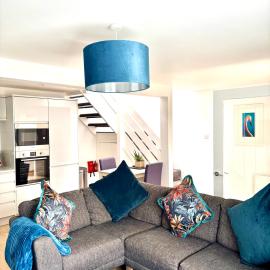 1 Shiphouse Apartment