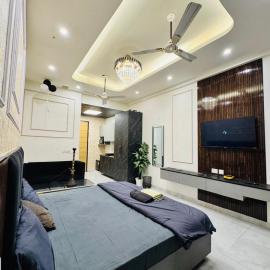 The Skyline Studios, hotel in Ghaziabad