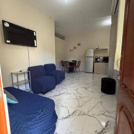 Apartamento en San Cristóbal con 1 habitaciones, 2 camas, sala, comedor, cocina, lavadora, Wi-Fi, - Galapagos-Sun, khách sạn ở Puerto Baquerizo Moreno