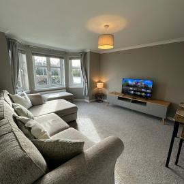 Modern 2-bed flat - Free Parking - Near Edinburgh