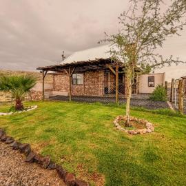 Carlo's Mountain Lodge: Usakos şehrinde bir otel