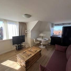 Maison Anna Clara - stijlvol gerenoveerd appartement met parkzicht in Nieuwpoort