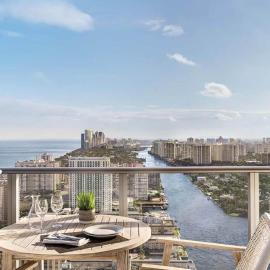 HYDE BEACH HOUSE 2 bedrooms Luxury CONDO Book NOW