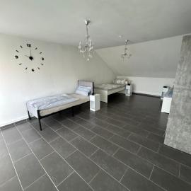 Gästezimmer in Germersheim am Hauptbahnhof, hotel a Germersheim