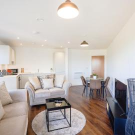 2 bed Modern apartment close to Bicester Village